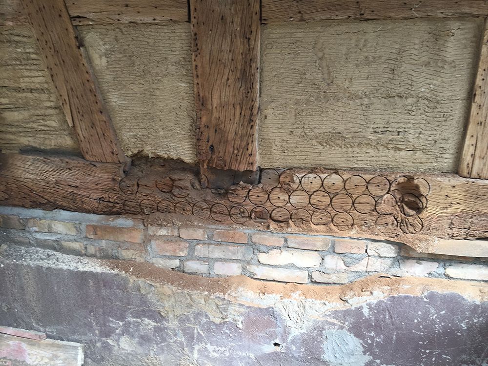 Reparatur von Brandschaden und Überlast 